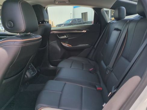 Used 2015 Chevrolet Impala LTZ FWD image 15