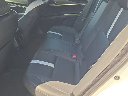 Used 2025 Toyota Camry SE FWD image 16