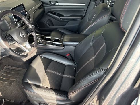 Used 2024 Nissan Altima 2.5 SR image 8