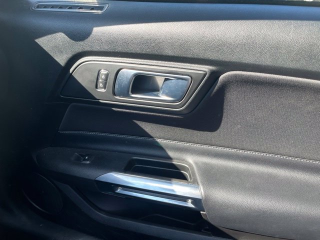 Used 2021 Ford Mustang Coupe RWD image 22