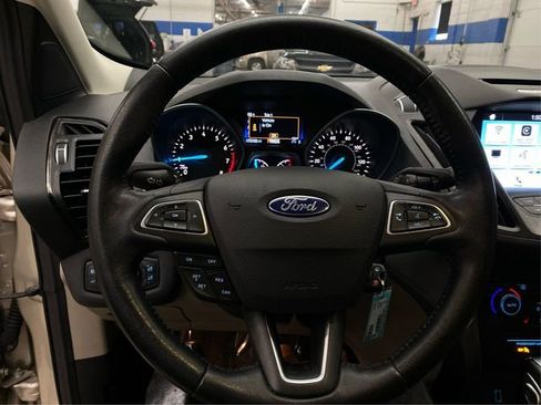 Used 2018 Ford Escape SEL image 21