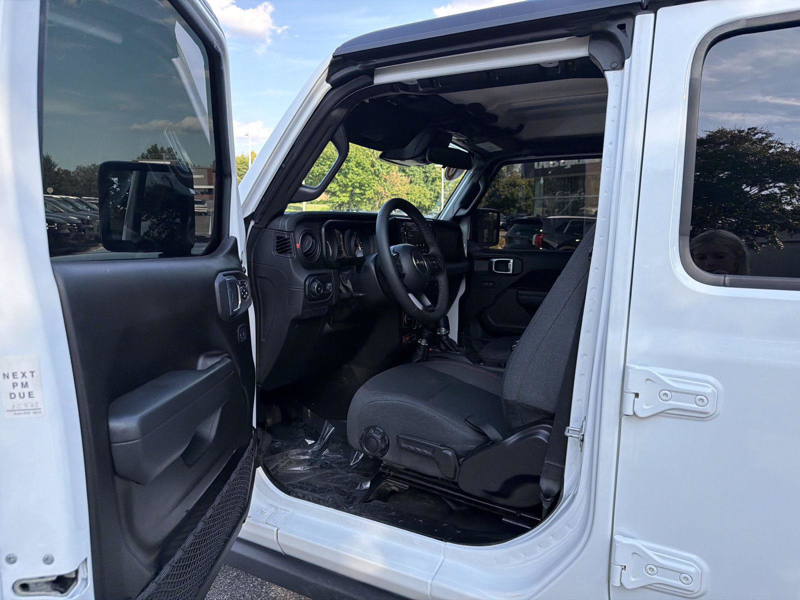 Used 2026 Jeep Wrangler Unlimited Rubicon AWD/4WD image 37