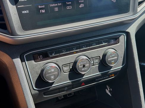 Used 2019 Volkswagen Atlas SE image 14