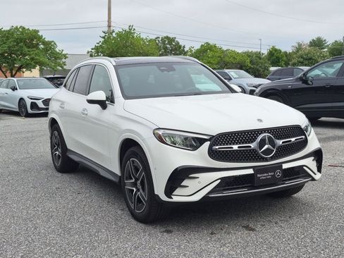 Certified 2026 Mercedes-Benz GLC 300 4MATIC image 3