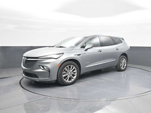 Used 2024 Buick Enclave Avenir AWD/4WD image 4