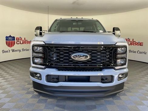 New 2026 Ford F250 Lariat w/ Black Appearance Package image 8