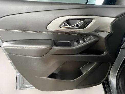 Used 2020 Chevrolet Traverse LS w/ LPO, Blackout Package FWD image 29