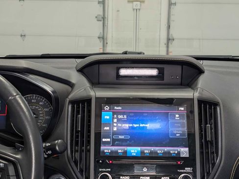 Used 2021 Subaru Crosstrek 2.5i Sport w/ Moonroof Package image 19