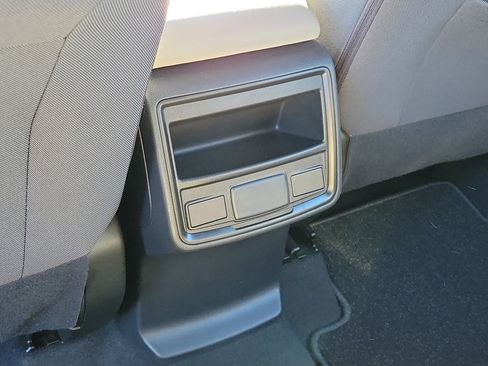 Certified 2025 Subaru Forester AWD/4WD image 15