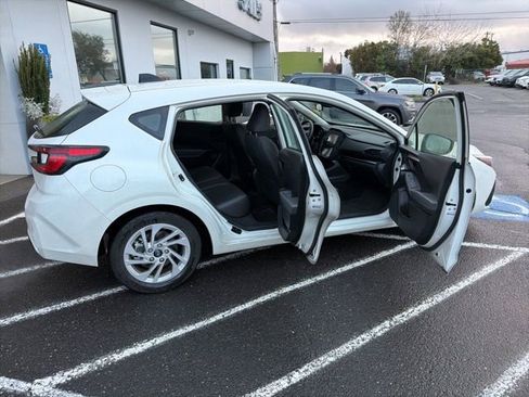 Used 2024 Subaru Impreza 2.0i image 12
