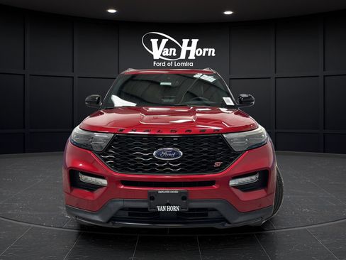 Used 2020 Ford Explorer ST w/ Premium Technology Package AWD/4WD image 2