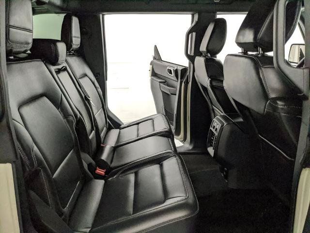 Used 2025 Ford Bronco Outer Banks AWD/4WD image 22
