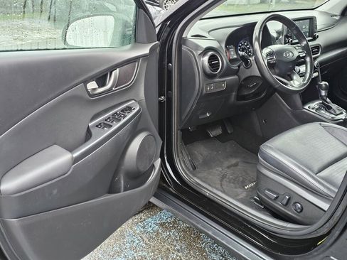 Used 2018 Hyundai Kona Limited image 17