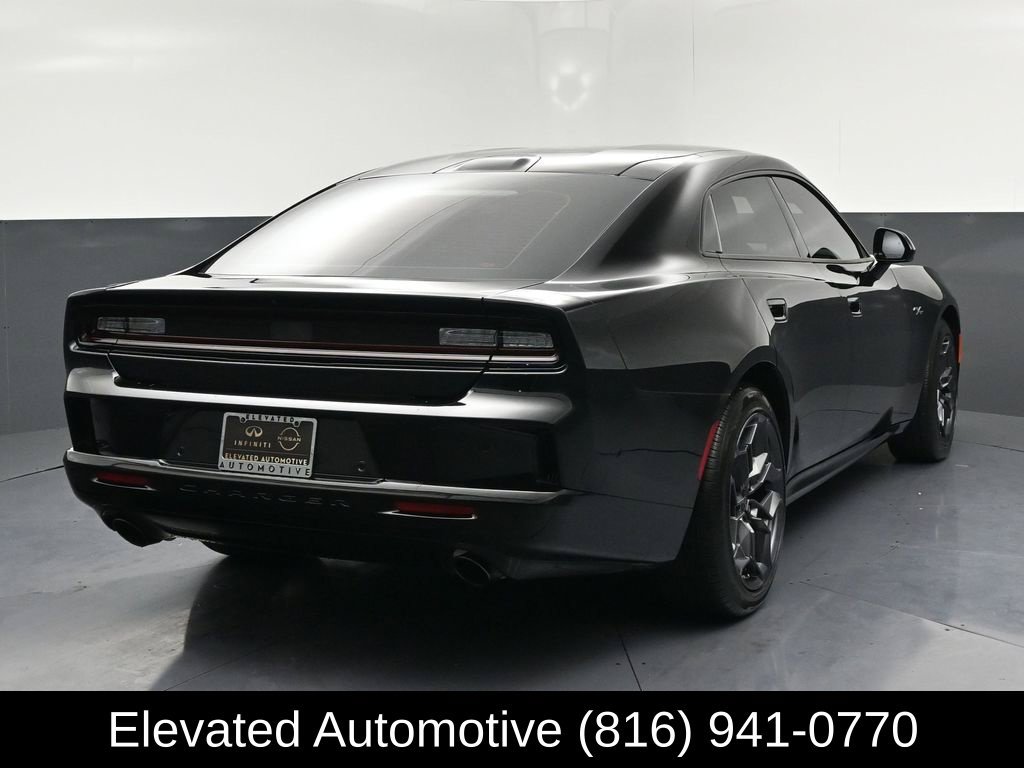 Used 2026 Dodge Charger R/T w/ Driver Convenience Group AWD/4WD image 4