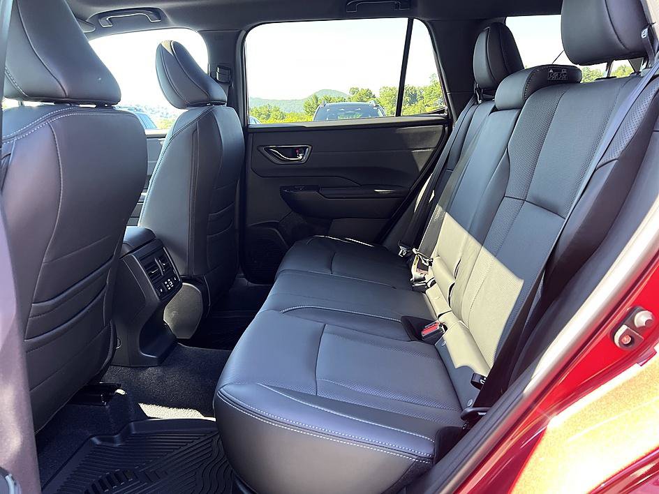 New 2026 Subaru Outback Touring AWD/4WD image 12
