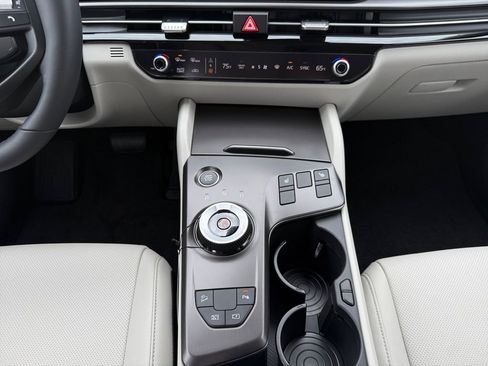 New 2026 Kia Sportage EX image 11