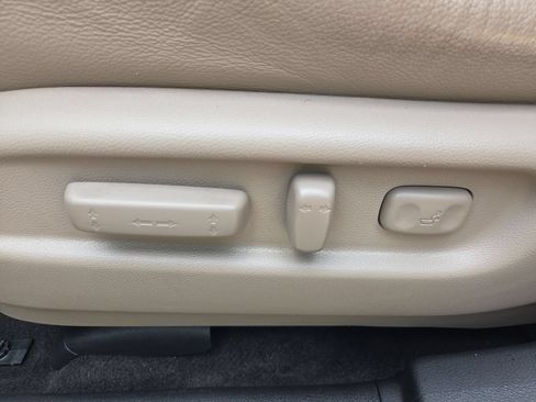 Used 2020 Honda Pilot Touring image 17