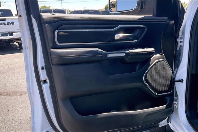 Used 2023 RAM 1500 Laramie AWD/4WD image 18