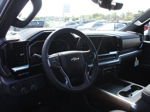 New 2026 Chevrolet Silverado 2500 High Country w/ Technology Package AWD/4WD image 14