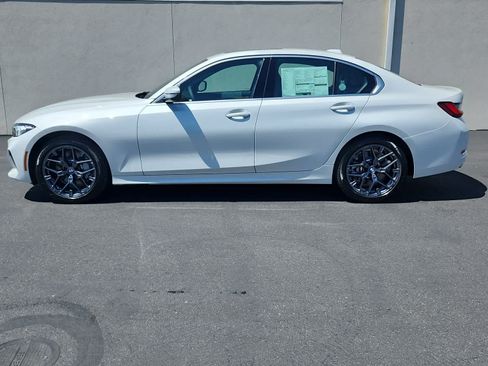 New 2026 BMW 330i Sedan w/ Premium Package RWD image 4