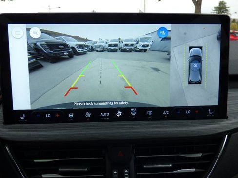 New 2025 Ford Escape SE w/ PHEV Premium Package image 12