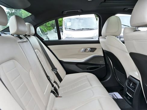 Used 2021 BMW 330i Sedan w/ Driving Assistance Package image 14