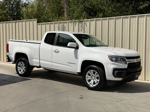 Used 2022 Chevrolet Colorado LT w/ Fleet Safety Package RWD image 3