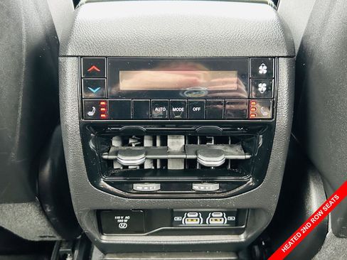 Used 2023 Jeep Grand Cherokee L Limited w/ Black Appearance Package image 8