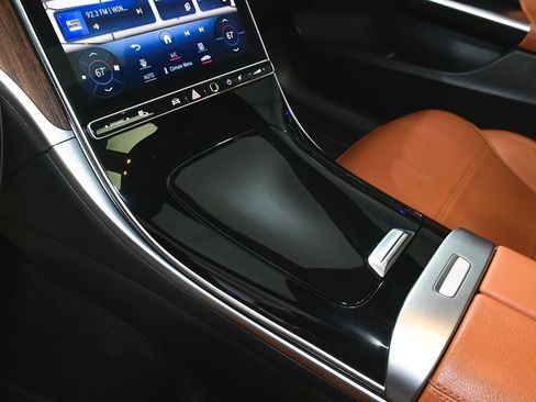 Used 2023 Mercedes-Benz C 300 4MATIC Sedan w/ Pinnacle Trim Package image 45