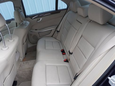 Used 2016 Mercedes-Benz E 350 Sedan image 25
