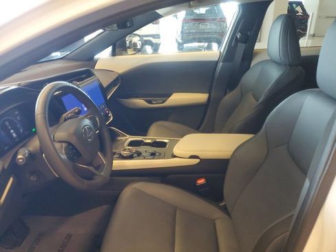 Used 2023 Lexus RZ 450e Premium image 21