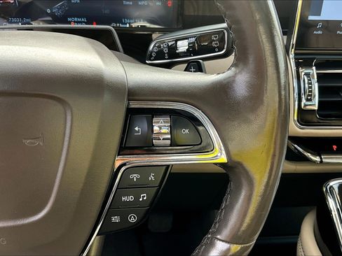 Used 2022 Lincoln Navigator Reserve image 17