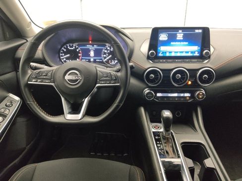 Used 2025 Nissan Sentra SR FWD image 22