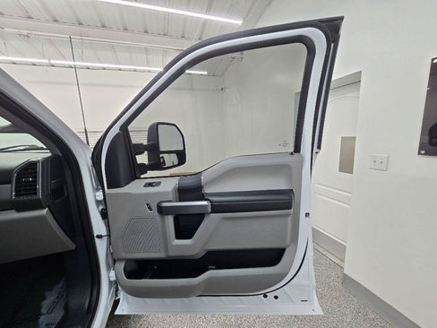 Used 2022 Ford F250 XLT w/ XLT Value Package AWD/4WD image 30