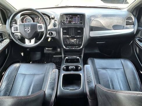 Used 2017 Dodge Grand Caravan GT FWD image 13
