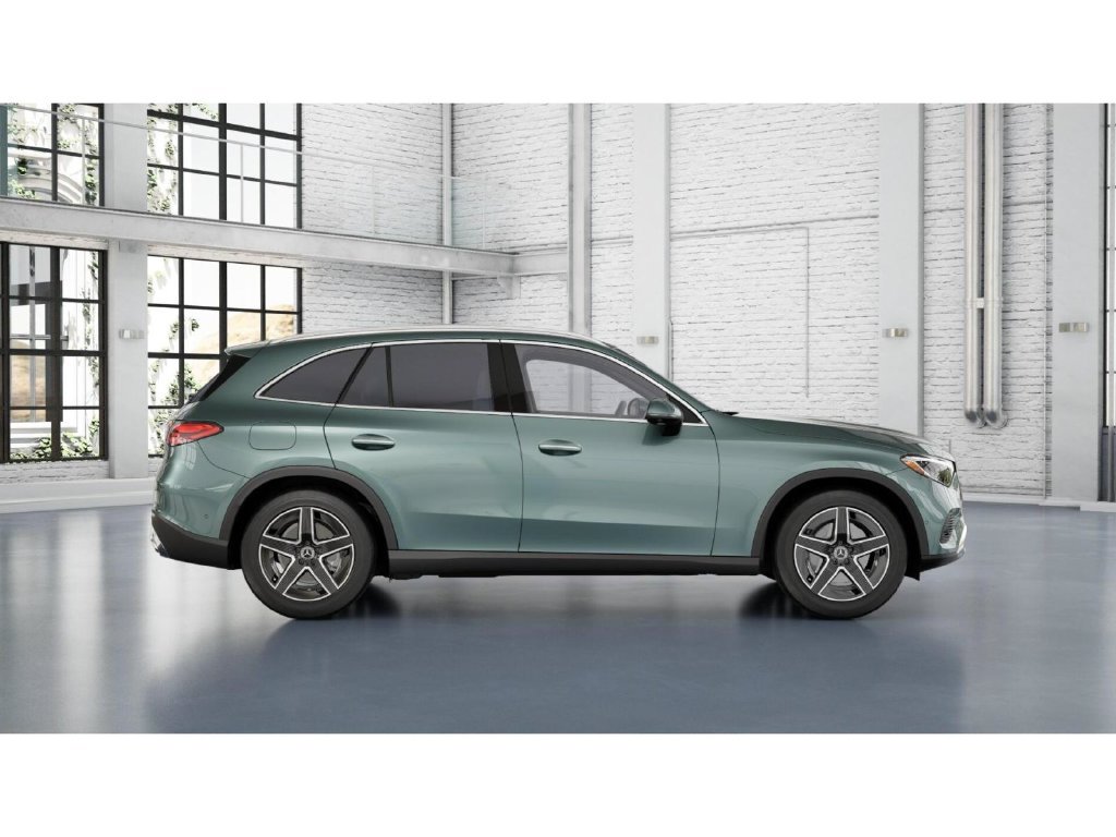 New 2027 Mercedes-Benz GLC 300 4MATIC image 2