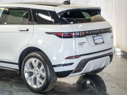 Used 2023 Land Rover Range Rover Evoque R-Dynamic SE AWD/4WD image 10