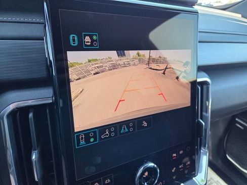 Used 2025 GMC Acadia Elevation FWD image 34