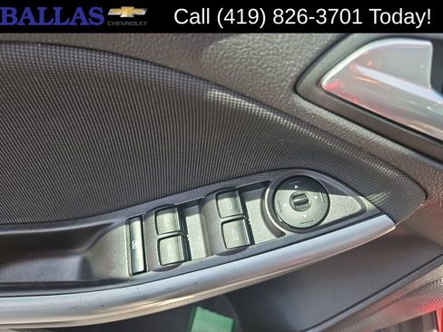 Used 2012 Ford Focus SE FWD image 22