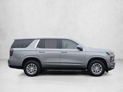 Used 2025 Chevrolet Tahoe LT AWD/4WD image 4