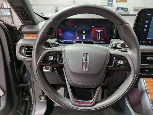 Certified 2025 Lincoln Aviator Black Label image 18