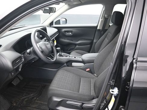 New 2026 Honda HR-V LX image 9