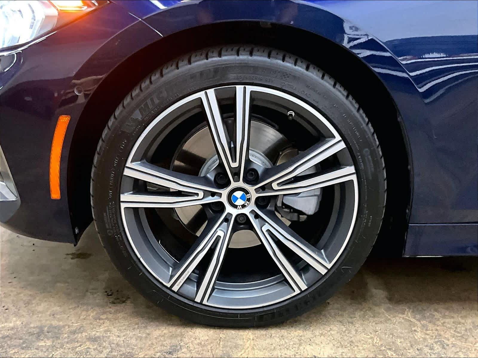 Used 2024 BMW 330i xDrive Sedan w/ Premium Package AWD/4WD image 12