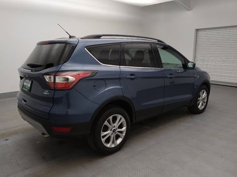 Used 2018 Ford Escape SE image 10
