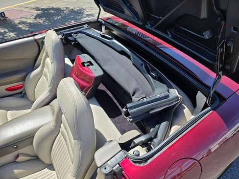 Used 2003 Chevrolet Corvette Convertible w/ Preferred Equipment Group1 RWD image 30