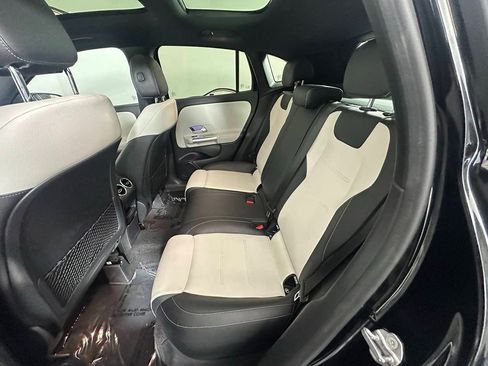 Used 2021 Mercedes-Benz GLA 35 AMG 4MATIC image 20