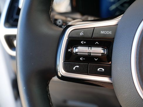 Certified 2023 Kia Sorento SX Prestige image 28