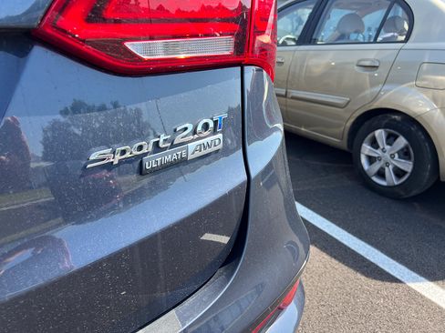 Used 2017 Hyundai Santa Fe Sport AWD/4WD image 5
