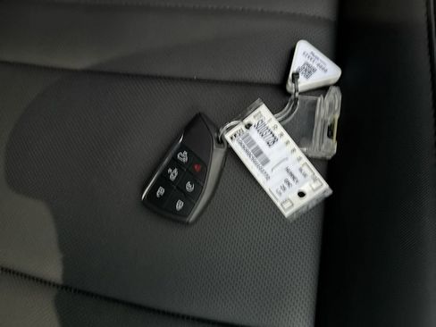 Used 2025 GMC Hummer EV 3X image 36