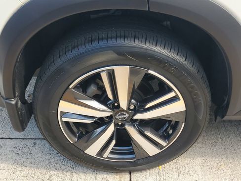 Certified 2023 Nissan Rogue Platinum w/ Platinum Premium Package AWD/4WD image 7
